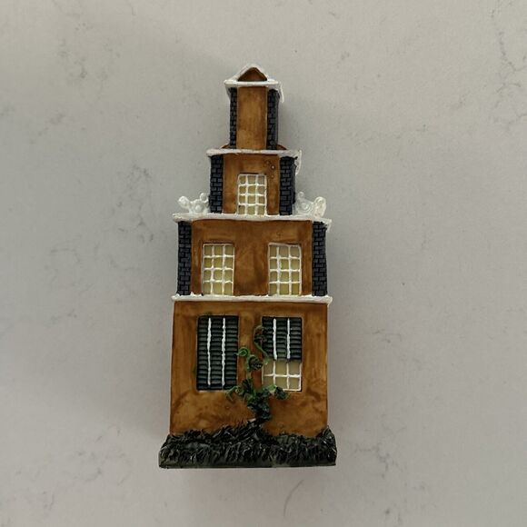 K’s Collection Figurine For Miniature Village - Picture 2 of 11